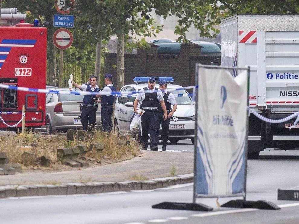 Investigación policial en los alrededores del Instituto Nacional de Criminología de Bruselas.