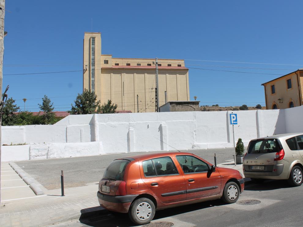 El muro del nuevo aparcamiento de la plaza de la Estación tiene una longitud de 35 metros.
