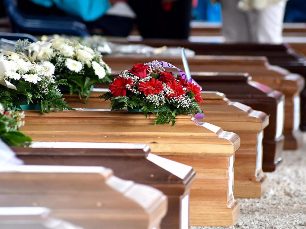 Suben a 294 los muertos por el seísmo, mientras los evacuados esperan soluciones