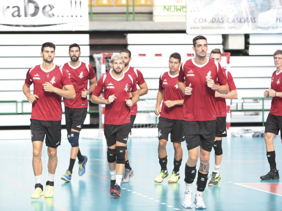 Los jugadores del conjunto turolense se preparan físicamente de cara al inicio de la temporada.
