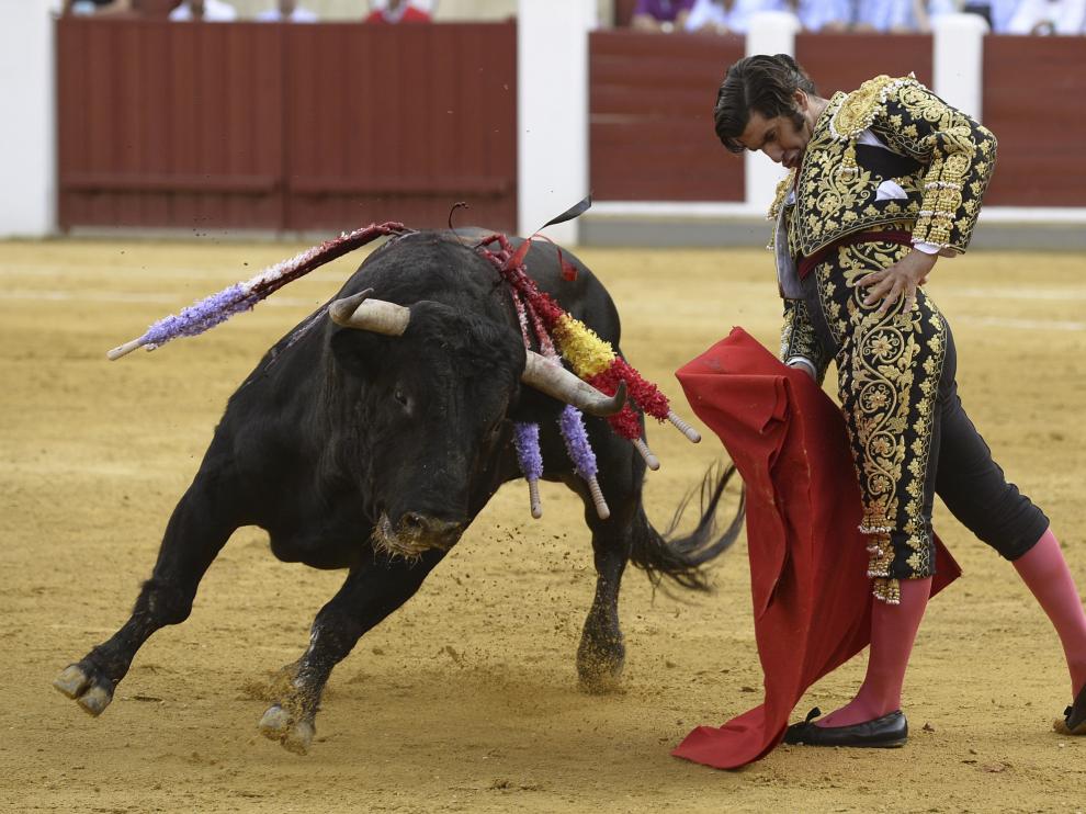 Corrida de toros homenaje a Víctor Barrio