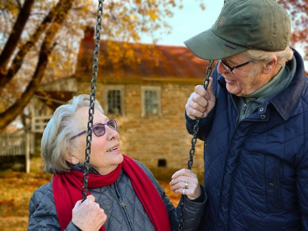 Los hallazgos sugieren que el estrés y las exigencias de una relación sexual pueden ser más relevantes para los hombres a medida que envejecen.