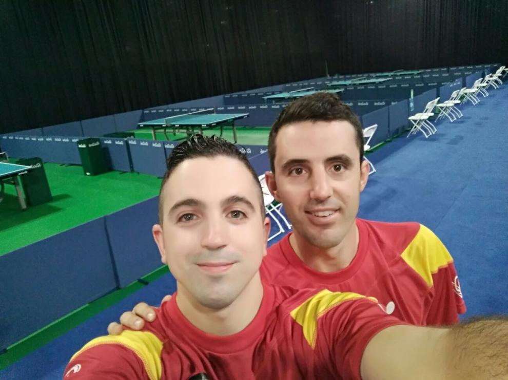 Jorge Cardona (izquierda) con su compañero José Manuel Ruiz.