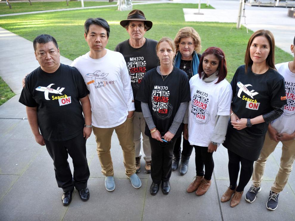 Algunos familiares de las víctimas luchan por que se esclarezca lo sucedido con el MH370