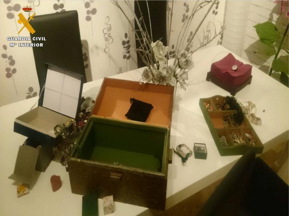 Una de las estancias de la vivienda de Sobradiel en la que se produjo el robo.