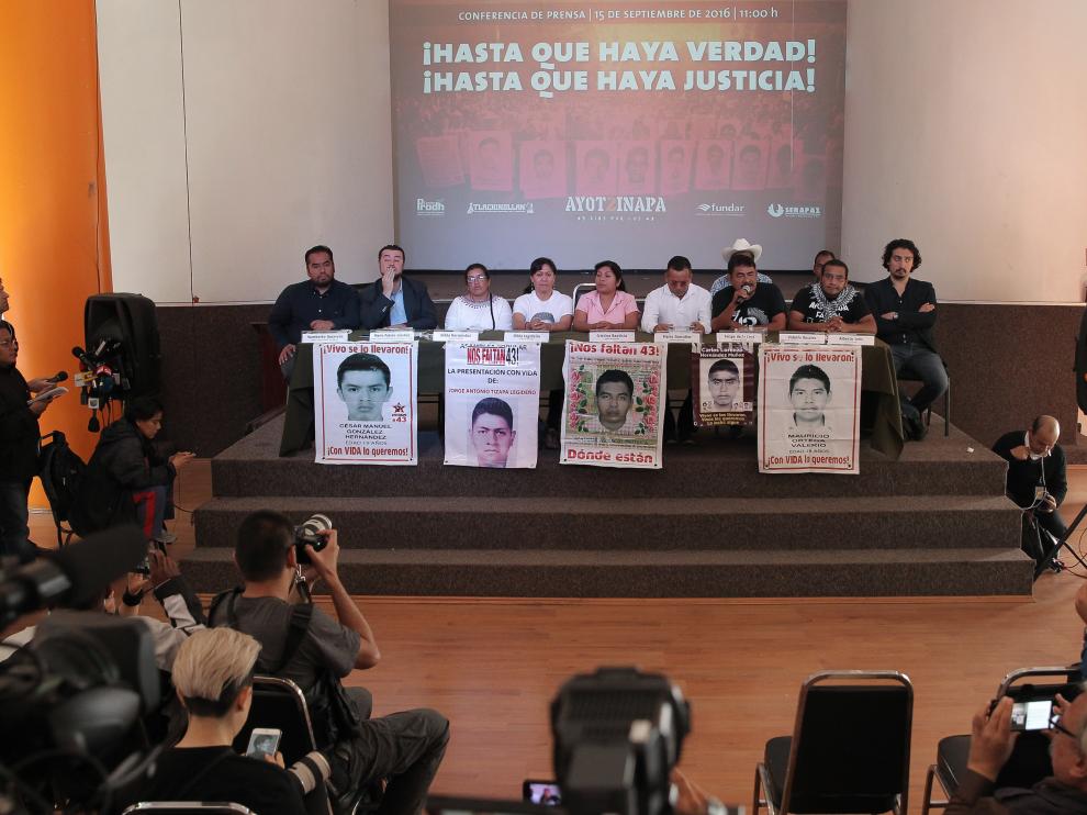Una protesta por la desaparición de los 43 jovenes.