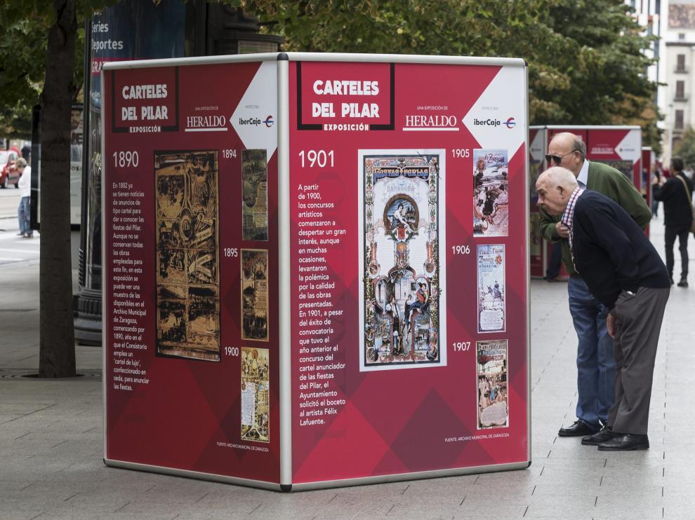 Los carteles de la exposición ya han comenzado a instalarse en el paseo de la Independencia