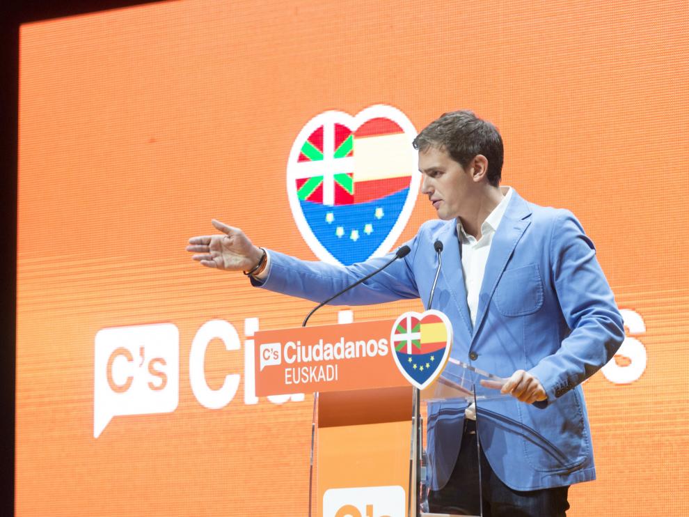 Rivera incorpora a Savater y Sosa Wagner y pide el apoyo de UPyD