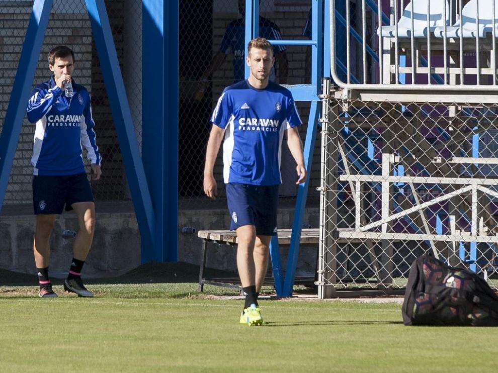 Lanzarote y Alex Barrera, en la tarde del lunes al inicio del único entrenamiento serio que ha podido organizar Milla antes de viajar a Tarragona.