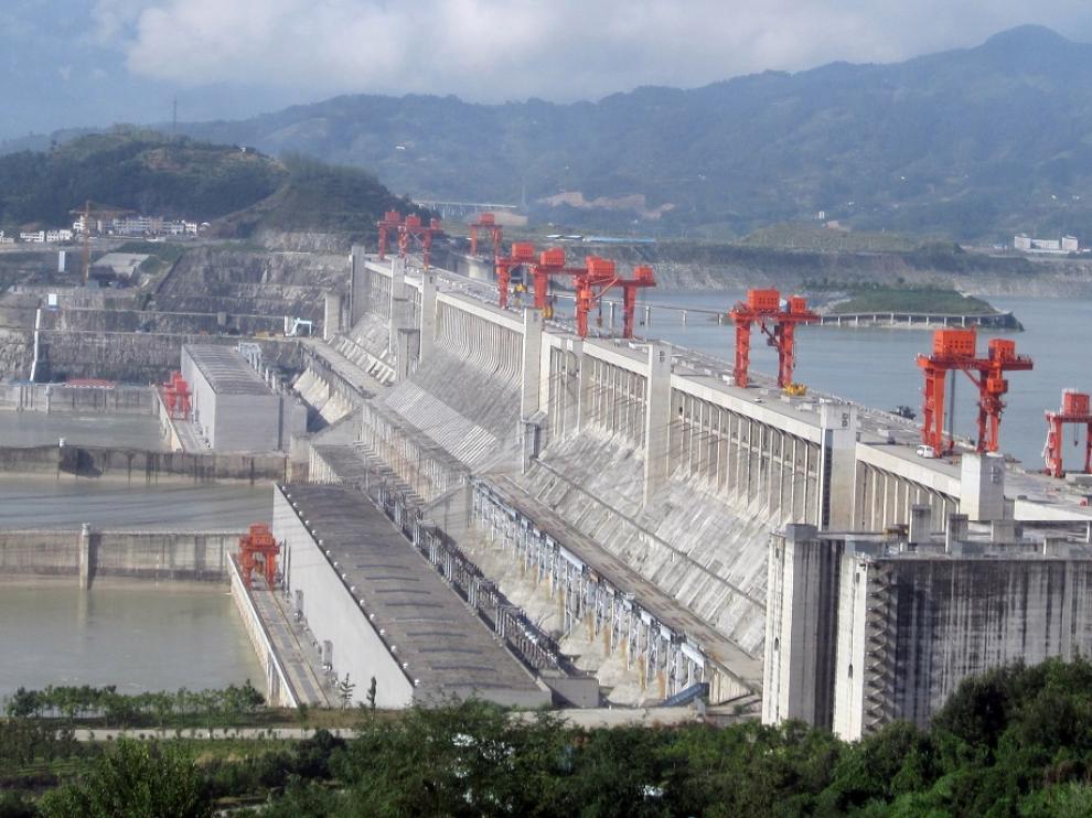 China finaliza el proyecto de las Tres Gargantas tras 23 años de trabajos.