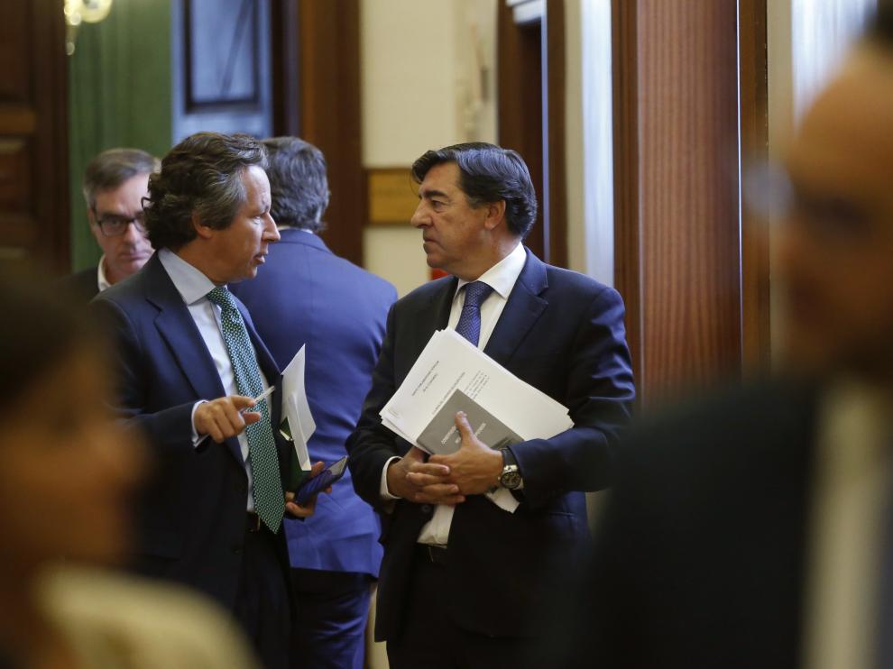 Dirigentes de los grupos parlamentarios de PP, PSOE y Ciudadanos, ayer en el Congreso.