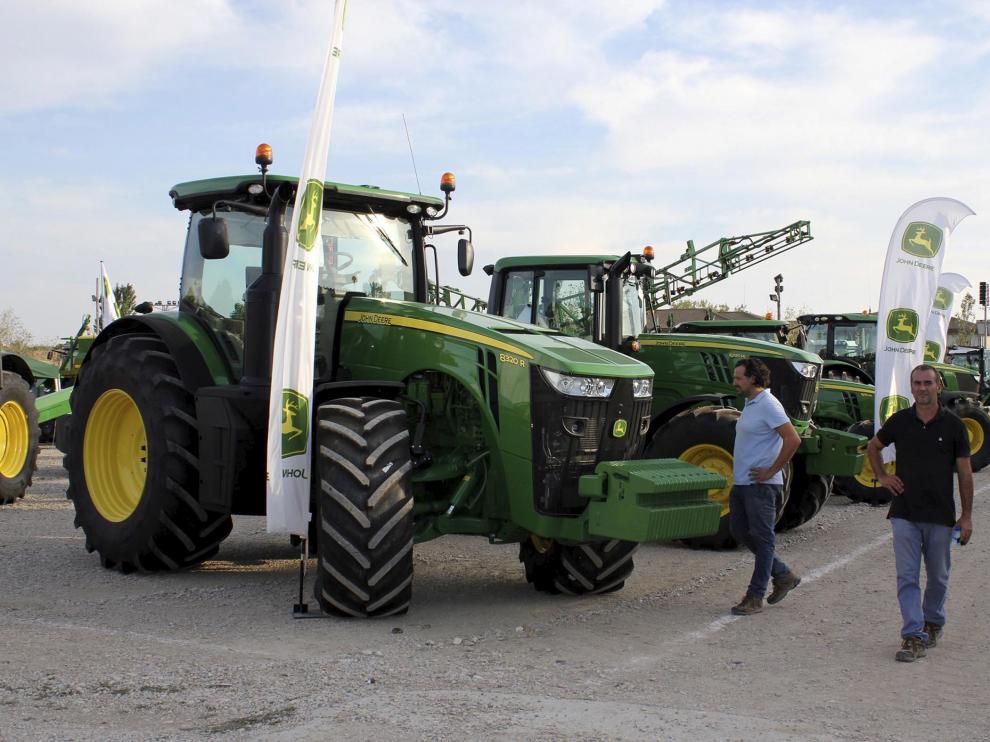 La maquinaria agrícola, que ya estaba ayer instalada, ha incrementado su espacio expositivo y ha añadido nuevas marcas.