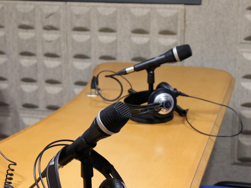 Estudio de radio de la Universidad de Zaragoza donde algunas de las antenas realizarán un informativo semanal.