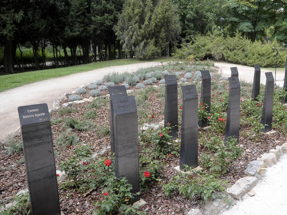 Glorieta 'Las trece rosas'