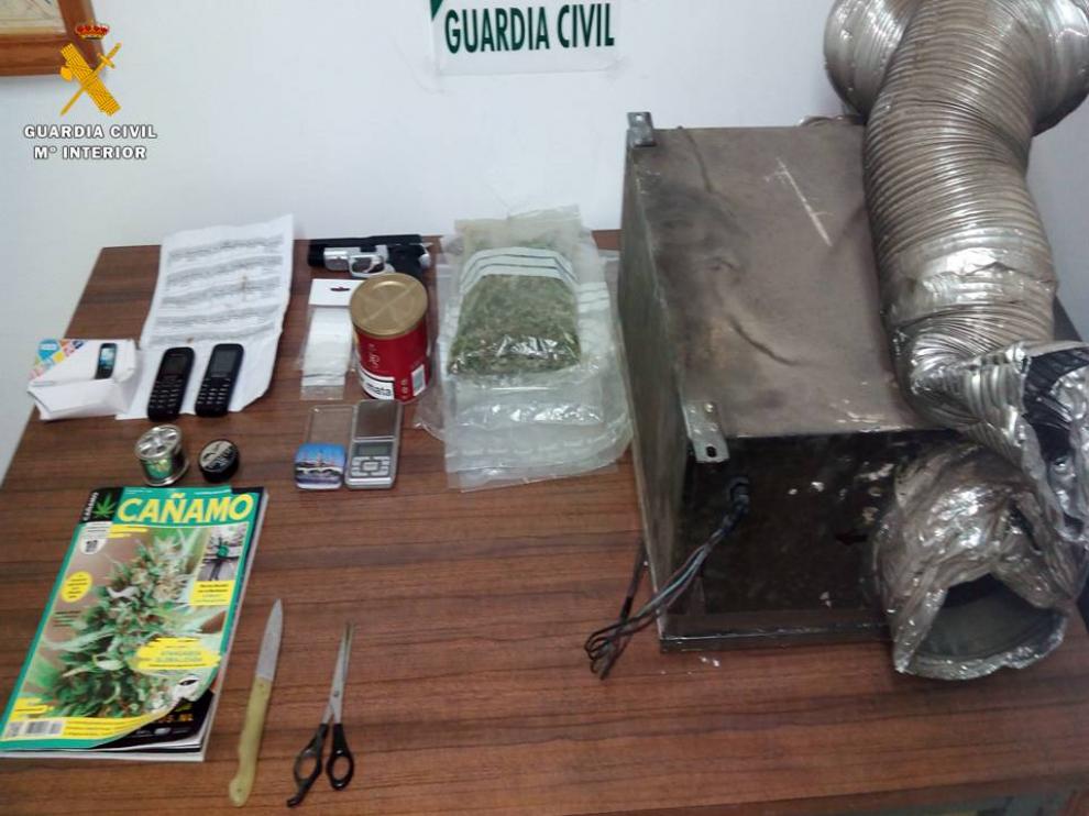 Elementos intervenidos en el domicilio del detenido en Borja.