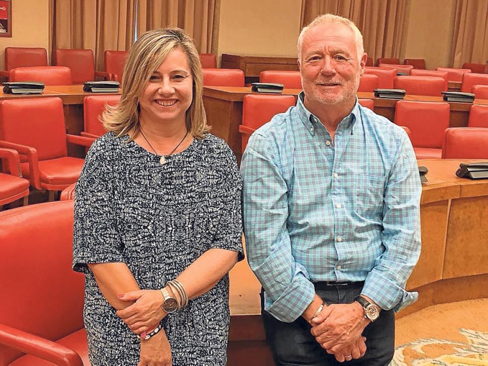 La soriana Begoña Tundidor junto al diputado del PSOE por Almería Juan Jiménez Tortosa.