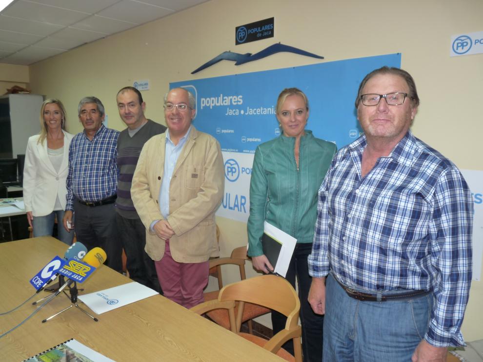 El PP critica la gestión del equipo de gobierno durante el verano