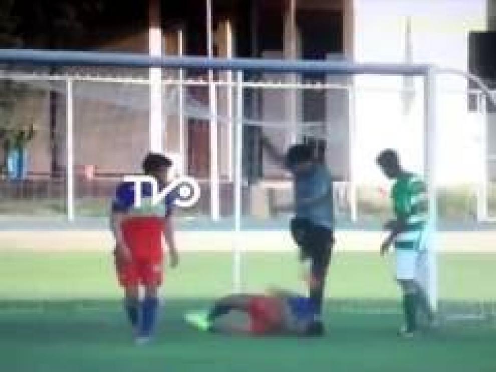 Brutal agresión a un jugador de la tercera división chilena