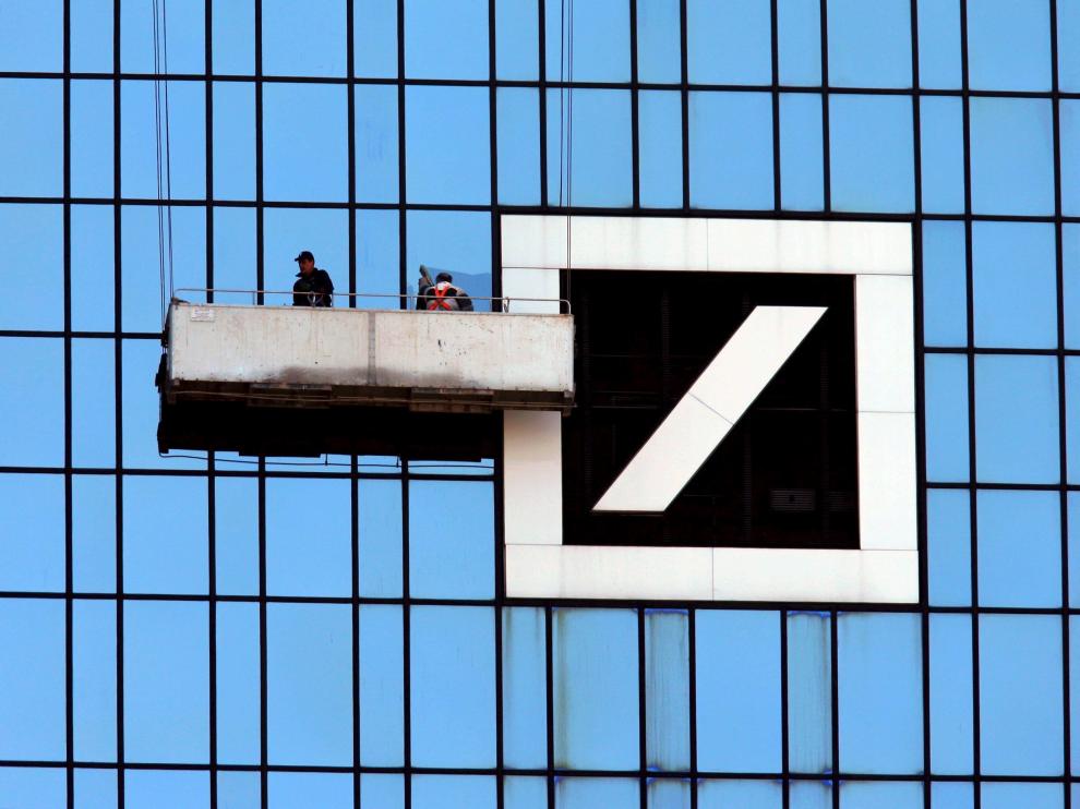 LAS ACCIONES DEL DEUTSCHE BANK CAEN UN 8 % EN FRÁNCFORT