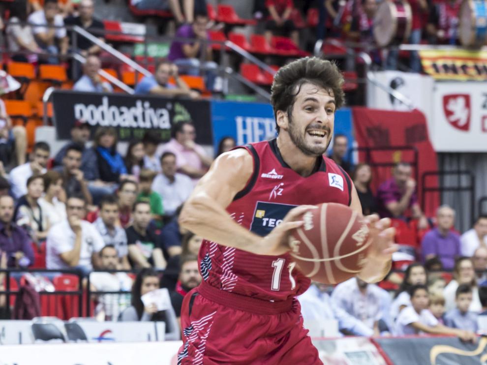 Tomás Bellas, base del Tecnyconta, en el partido ante el Valencia.