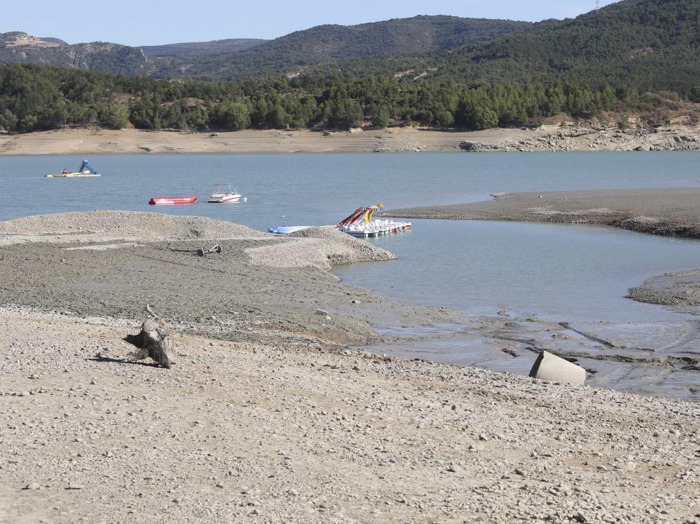 Barasona cuenta con tres embarcaderos para el uso turístico del embalse