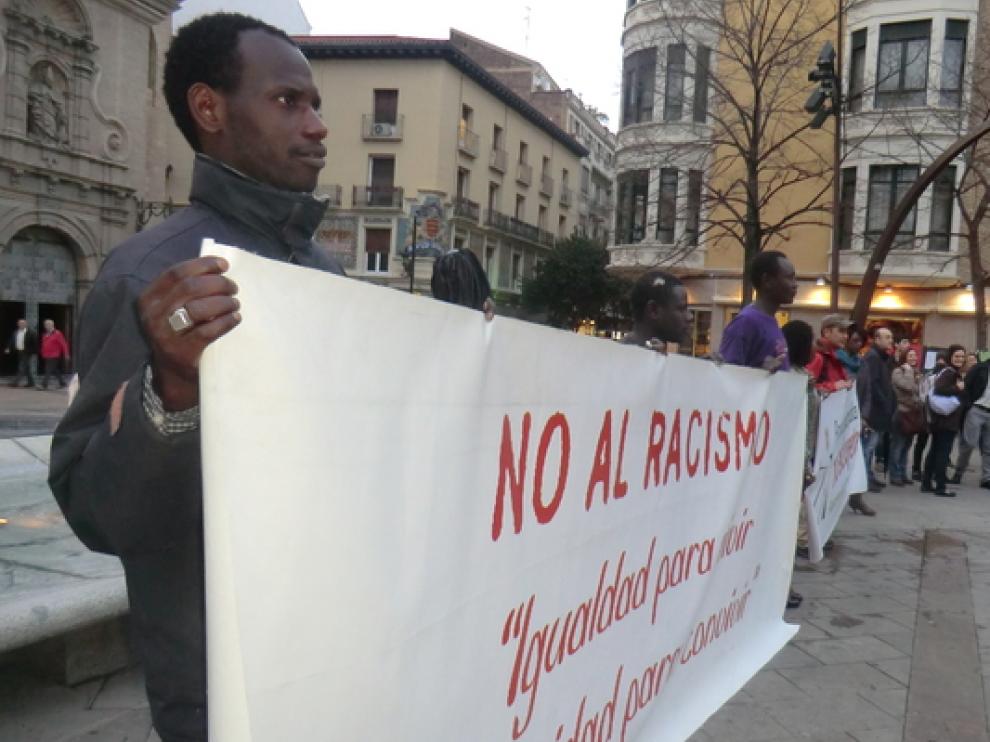 Concentración contra el racismo en Zaragoza