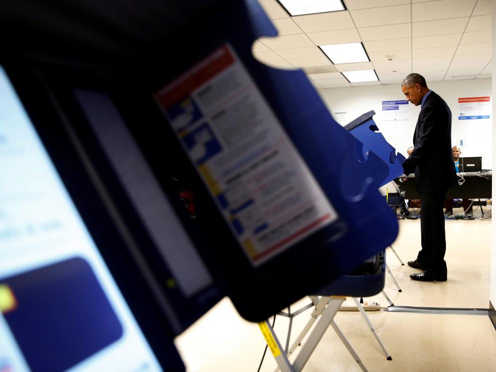 Obama votó este viernes para las elecciones del próximo noviembre.