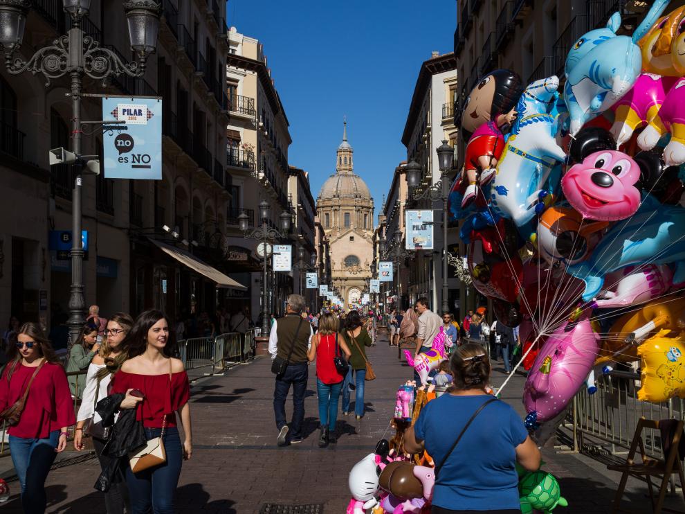 Una imagen de la calle Alfonso durante las fiestas del Pilar de 2016.
