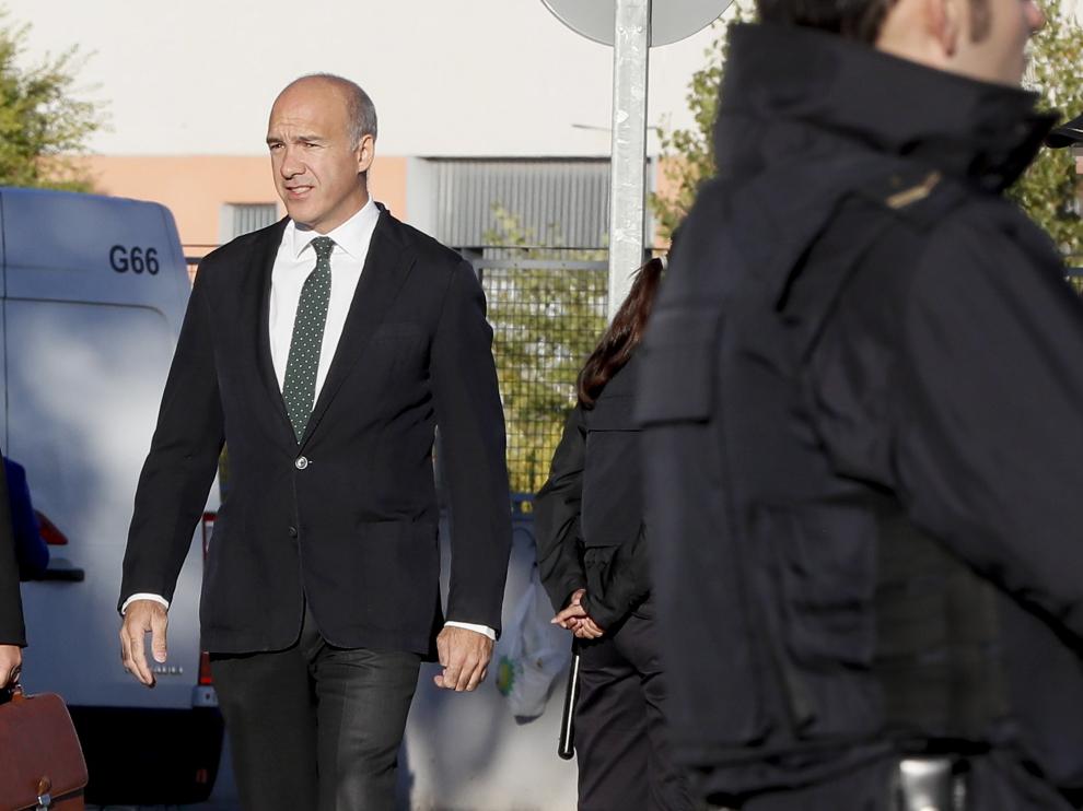 Jacobo Gordon a su llegada el juzgado.