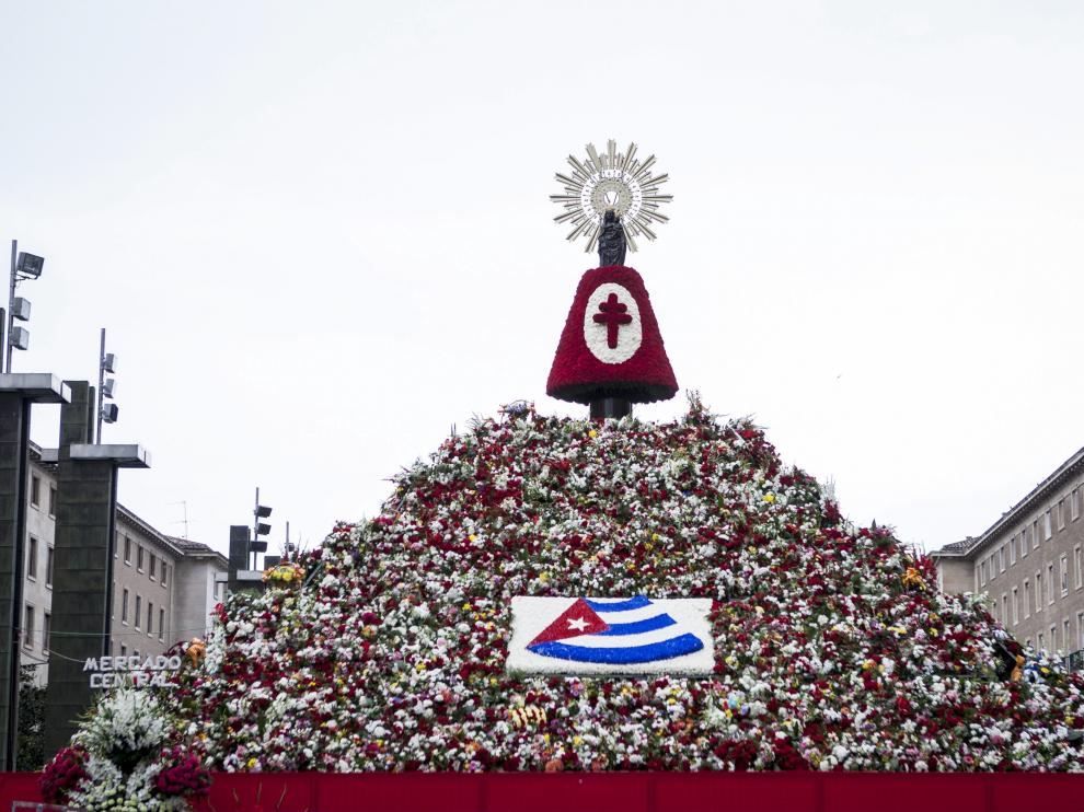 Ofrenda del Pilar de un año anterior.