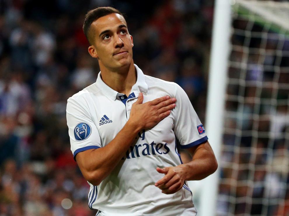 Lucas Vázquez celebra su gol.