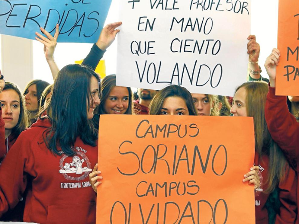 Los alumnos de Fisioterapia protestan en la jornada de huelga desarrollada el pasado 11 de octubre en el Campus de Soria