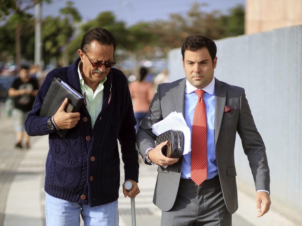 Julián Muñoz acude al juicio por el caso Goldfinger
