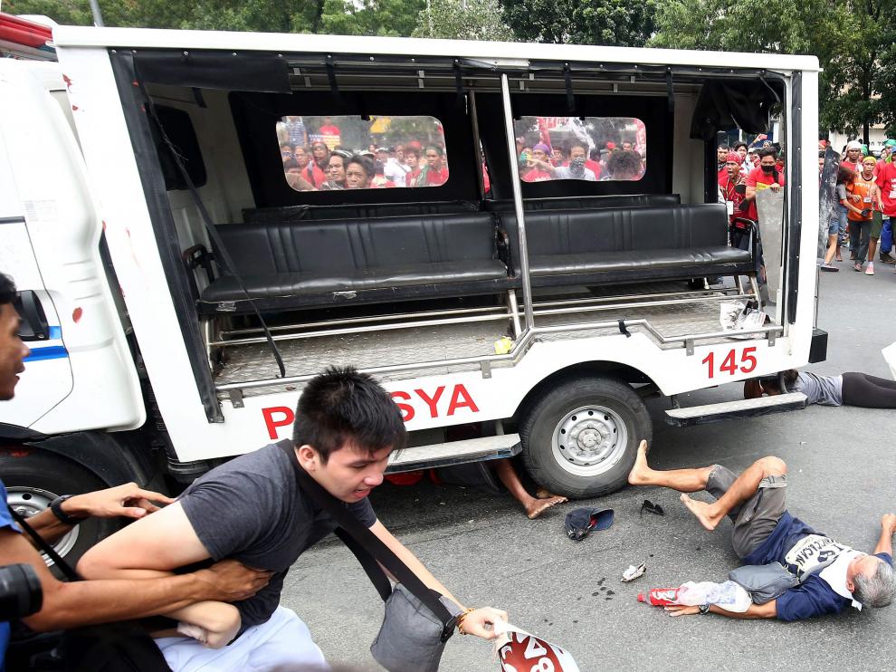 Momento del atropello en Manila.