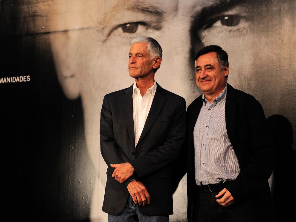 Nachtwey, acompañado por Gervasio Sánchez, este jueves en Asturias.