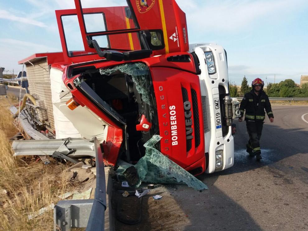 El accidente ha tenido lugar cuando circulaban por la carretera provincial VP-24.