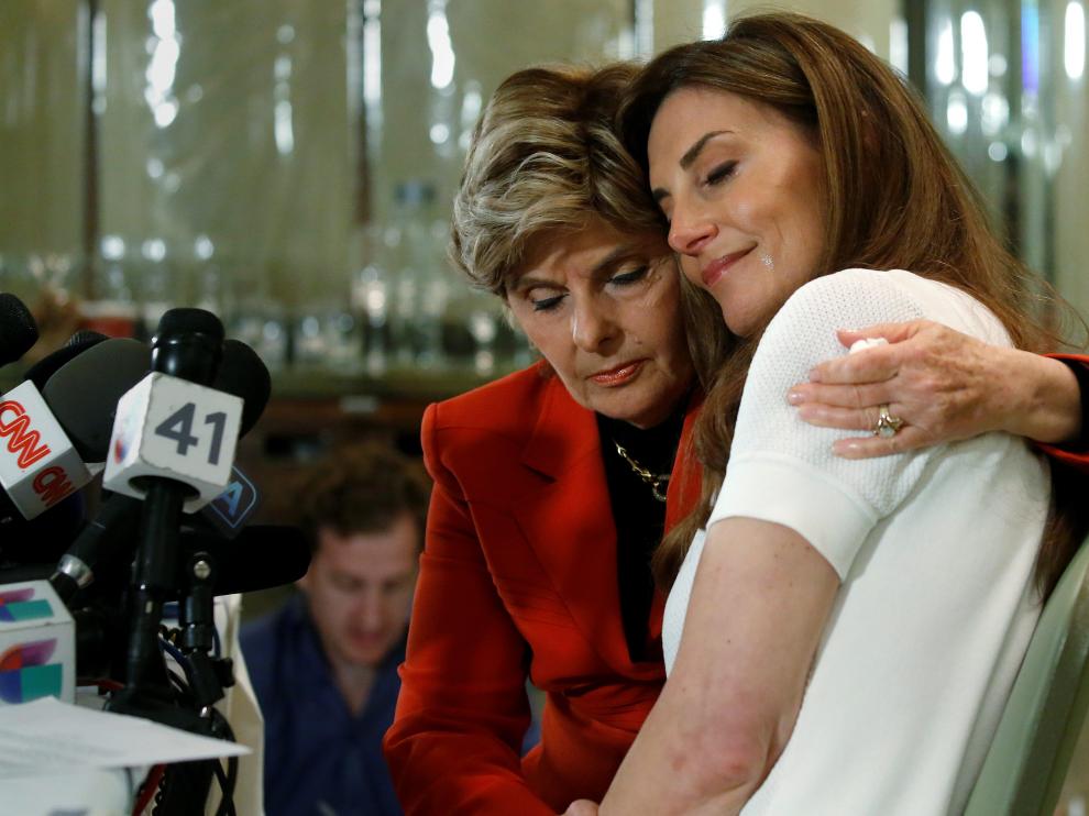 Virginia ofreció una conferencia de prensa en Nueva York junto a la abogada Gloria Allred