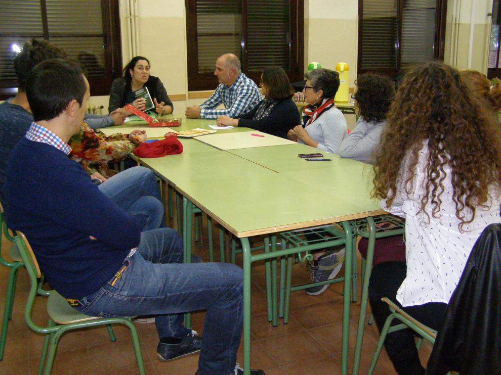 Primera sesión del programa 'Leer juntos' en el instituto de Tubalcaín de Tarazona.