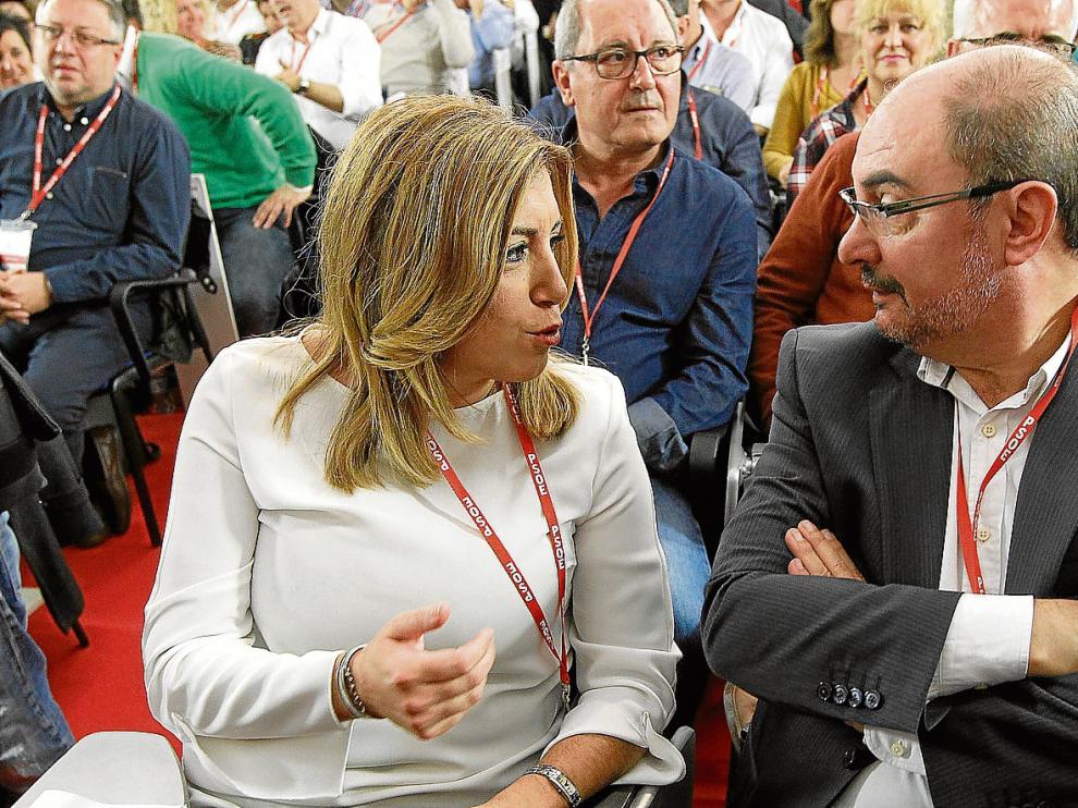 La presidenta de Andalucía, Susana Díaz, y el presidente de Aragón, Javier Lambán, ayer en el Comité Federal del PSOE