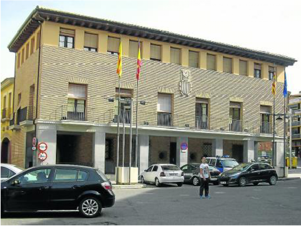 Imagen actual de la plaza de España de Gallur, en la que se renovará el pavimento.