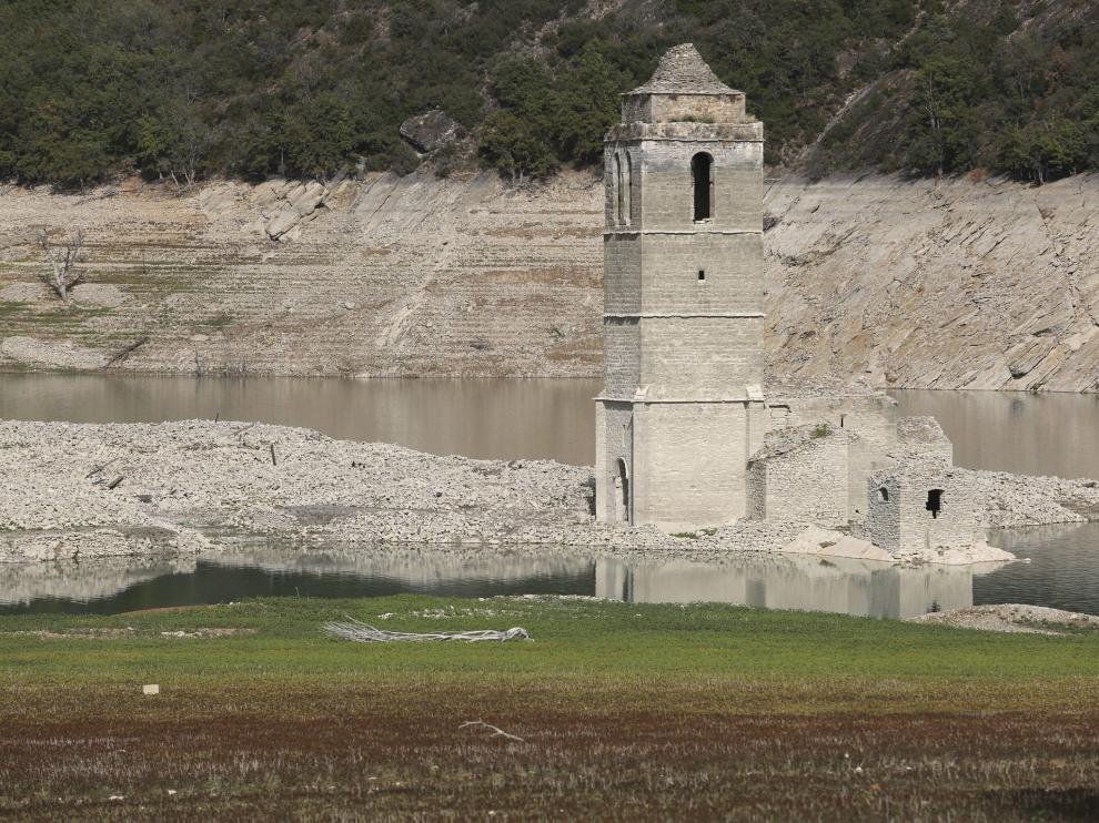 Los 35 hectómetros de más en Mediano no cubren la torre.