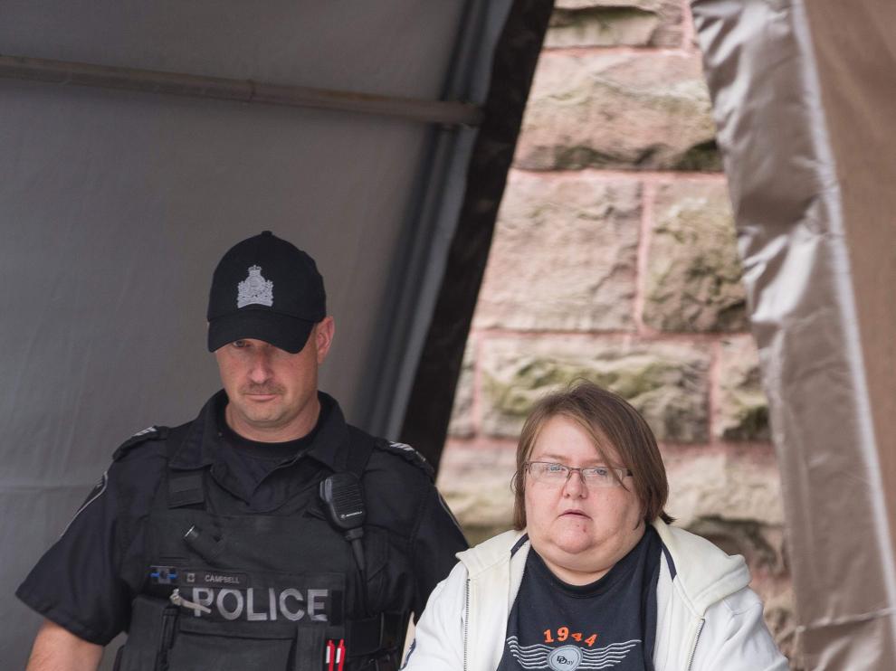 Elizabeth Tracey Mae Wettlaufer, la enfermera detenida.