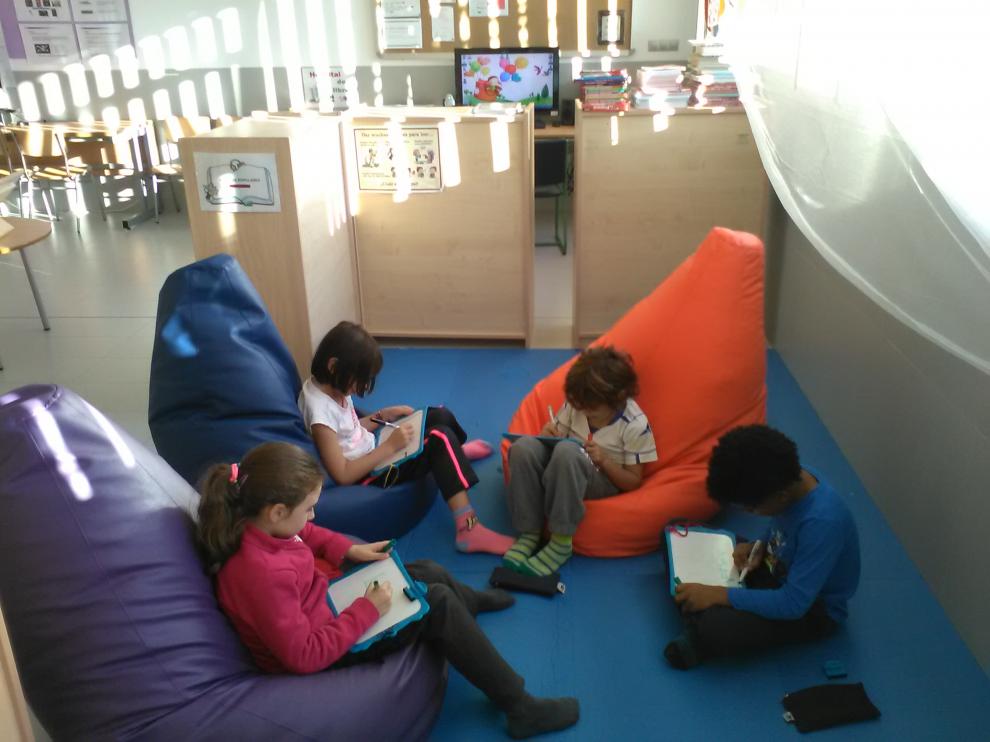 Biblioteca del colegio Vadorrey.