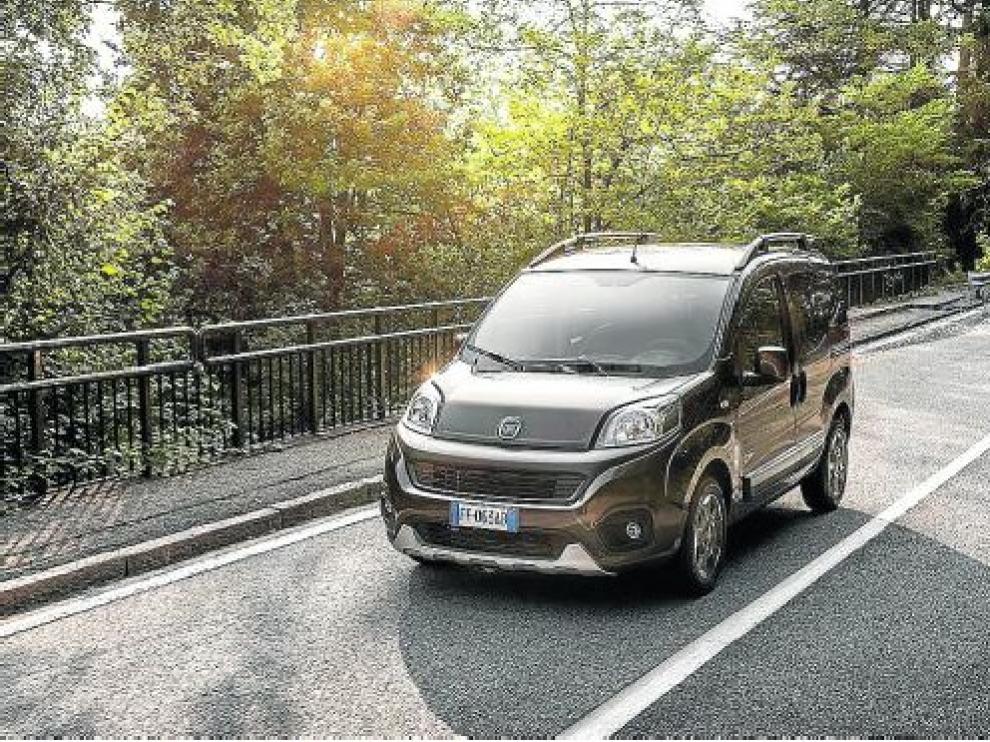 El nuevo Fiat Qubo, con el aspecto de todoterreno que le otorga el acabado 'trekking'.