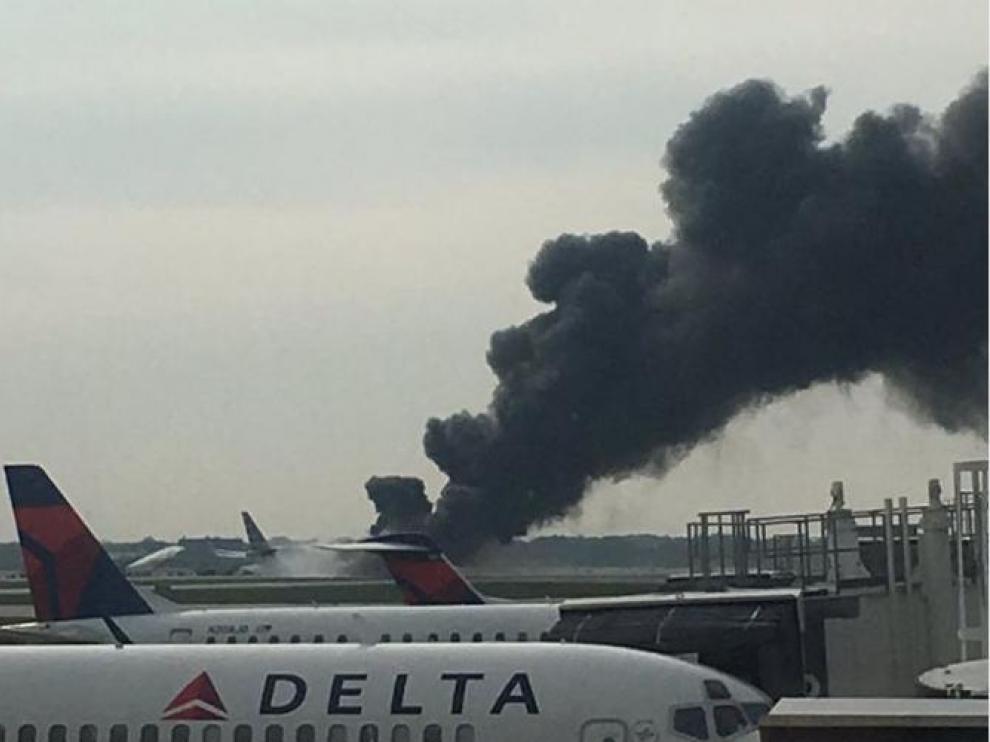 El piloto de Boeing B767 de American Airlines abortó el despegue sobre las 14.35 hora local (18.35 GMT).