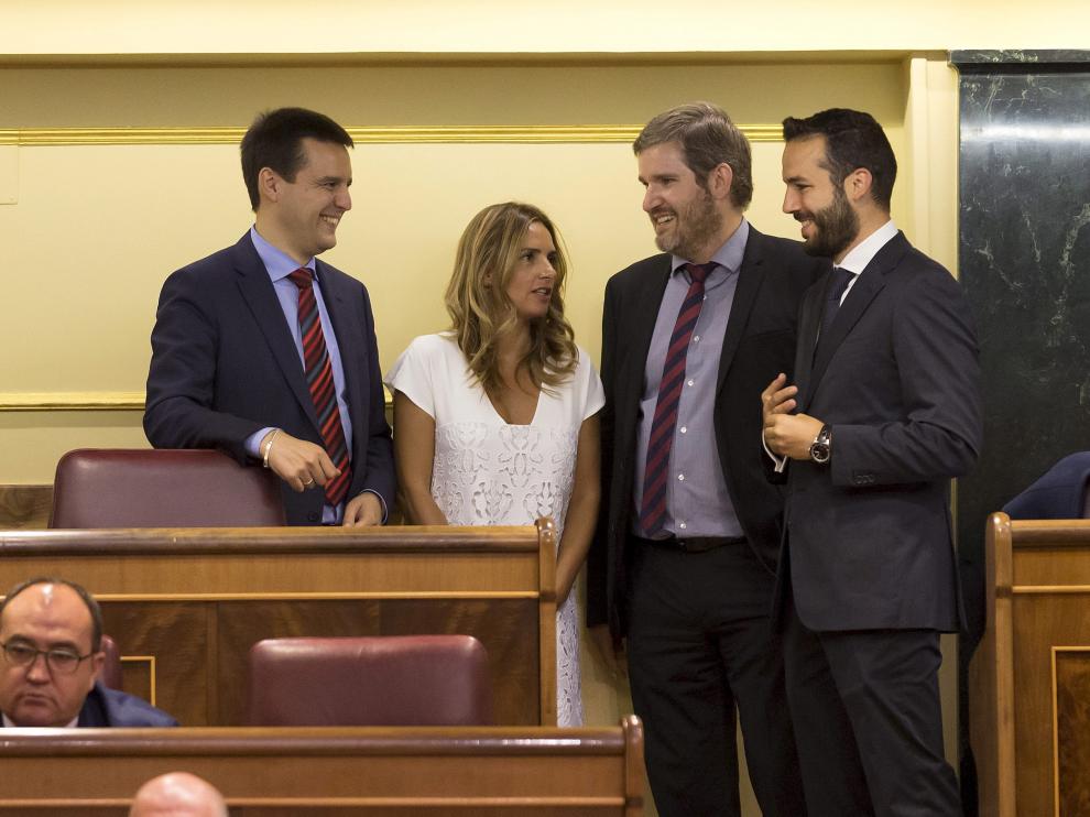 Los diputados socialistas Óscar Galeano, Susana Sumelzo, Ignacio Urquizu y Gonzalo Palacín.