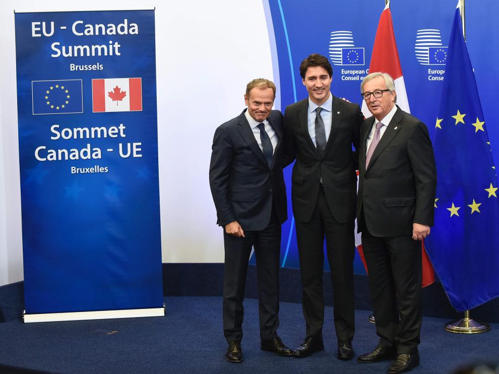 La UE y Canadá firman el acuerdo de libre comercio