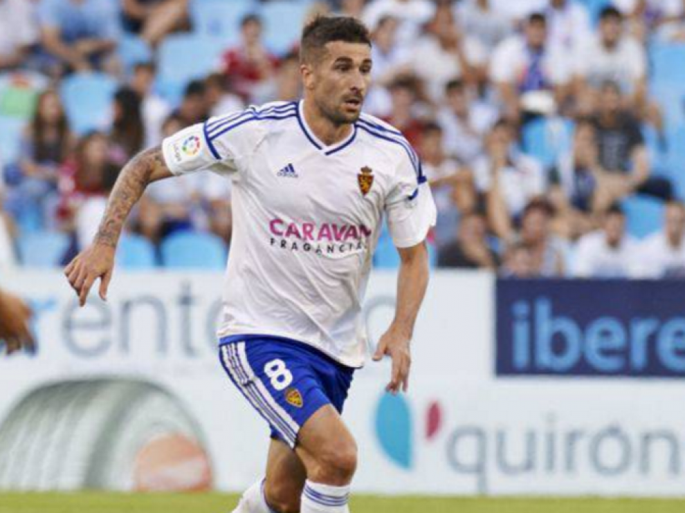 Cani, en un partido en La Romareda