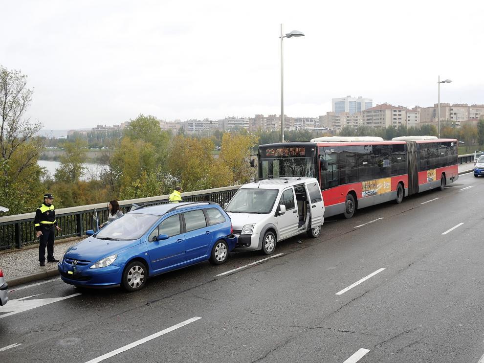 Accidente en el puente de La Almozara