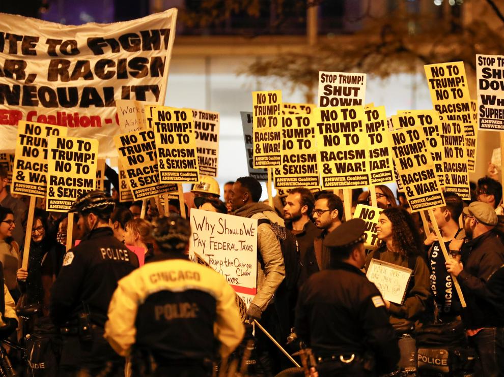 Estallan protestas anti-Trump en las principales ciudades estadounidenses